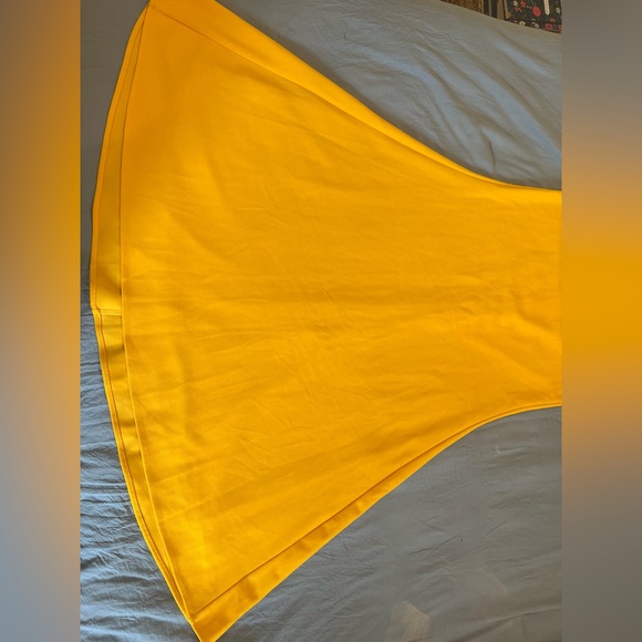 Lulu’s Infinite Glory Golden Yellow Dress. Small. NWT, never worn. Out of stock! - Picture 10 of 12